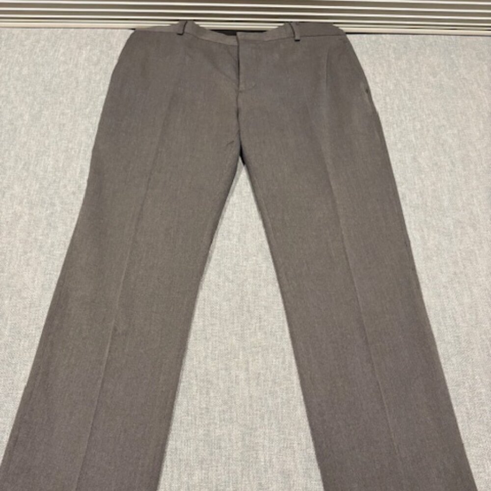 Banana Republic mens tailored slim fit gray slacks 33 x 32